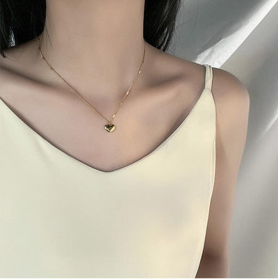 Golden Love Heart Necklace - eleganto